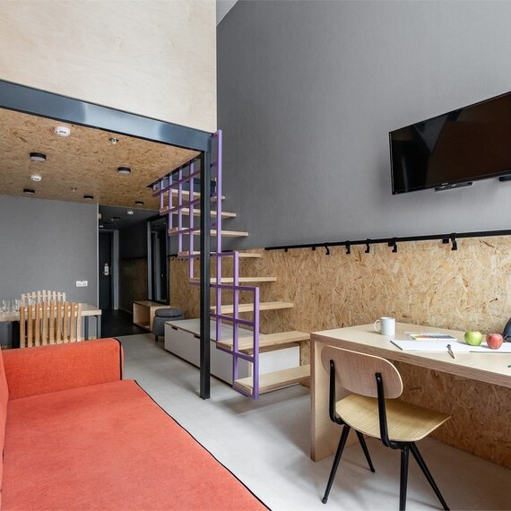 Дизайнерские двухуровневые апартаменты