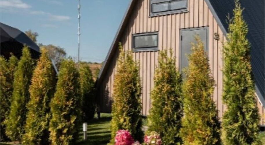 Отель The Les домик A-frame у воды - Фото 8