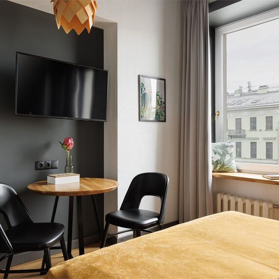 Улучшенный номер студио с видом на Невский проспект DBL+SINGLE/TRIPLE. Фото 16