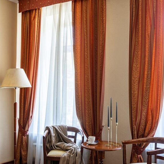 Улучшенный номер с 1 кроватью. Фото 5