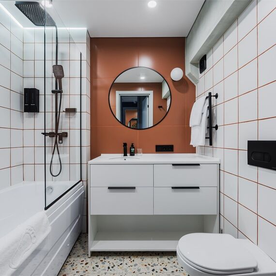 Классик с  1 двуспальной кроватью и ванной. Фото 8