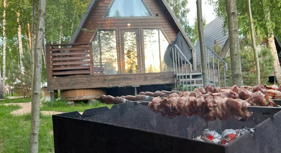 Дизайнерский дом A-frame в глэмпинге На краю света - Фото 5