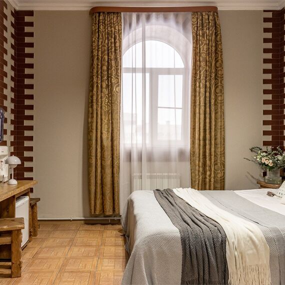 Улучшенный номер с 1 кроватью. Фото 7