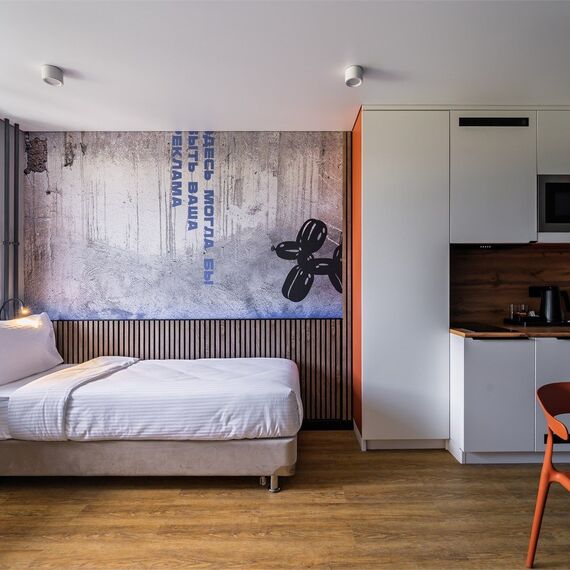 Классик с 2 односпальными кроватями и кухней. Фото 1