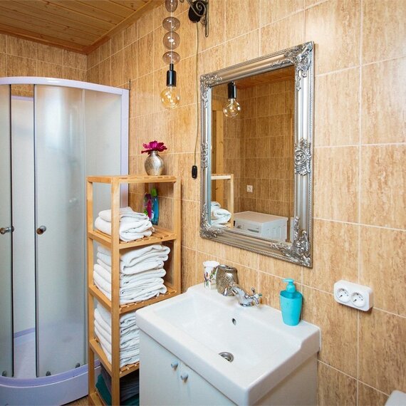 Боярский Дом с САУНОЙ и 4 спальнями. Фото 11