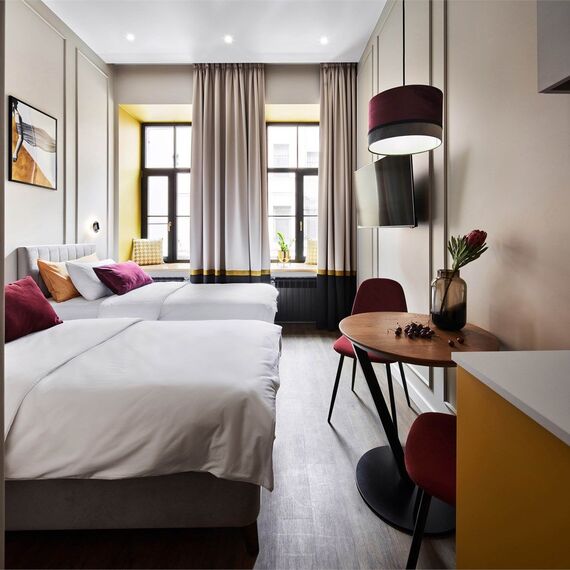 Номер студио с видом во двор. Фото 8