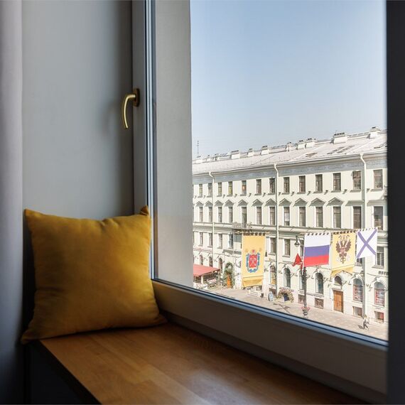 Номер студио Делюкс с видом на Невский проспект. Фото 7