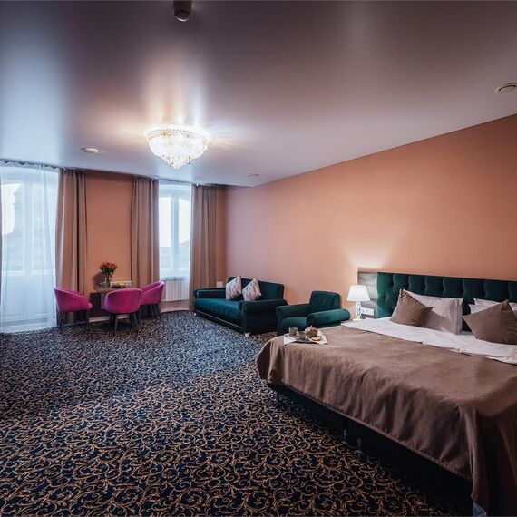 Семейный люкс с 2 спальнями и видом на Казанский собор. Фото 5