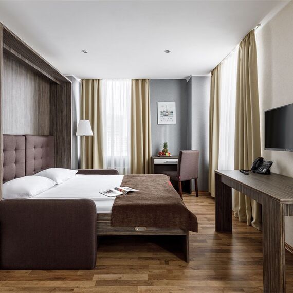 Семейный Люкс 2-х комнатный (2 двуспальные кровати-трансформеры). Фото 10