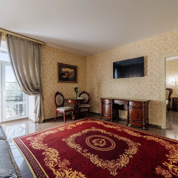 Люкс двухкомнатный. Фото 1