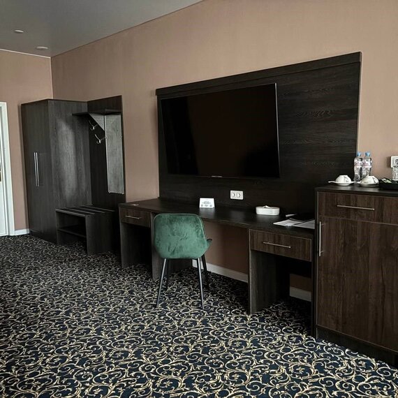 Люкс с балконом и видом на Казанский собор. Фото 25