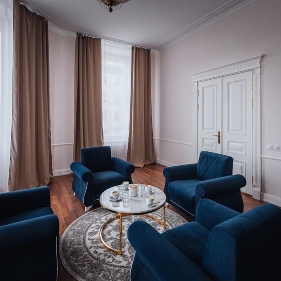 Президентский Люкс с балконом и видом на Казанский Собор. Фото 20