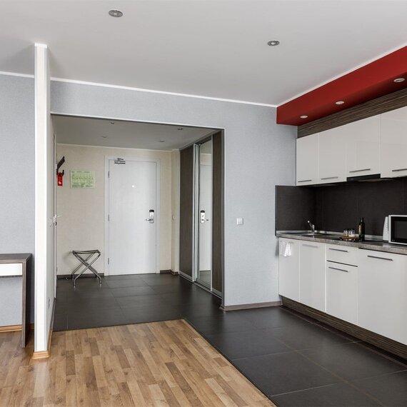 Семейный Люкс 2-х комнатный (2 двуспальные кровати-трансформеры). Фото 5