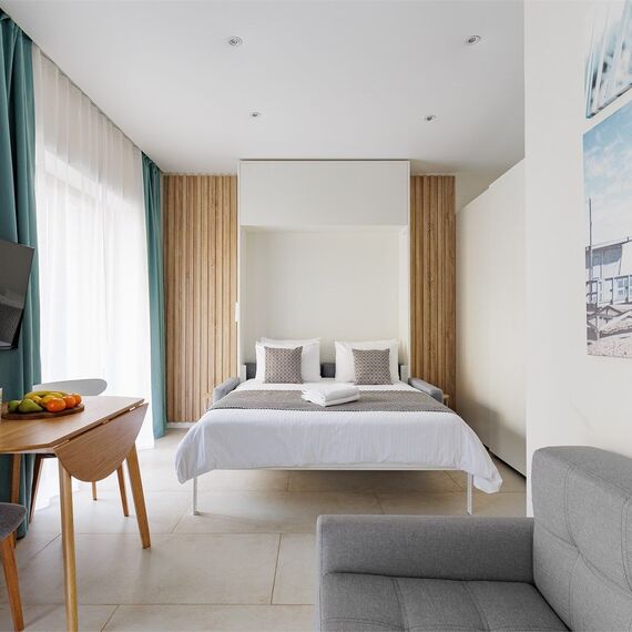 Junior Suite Park View  с балконом. Фото 2