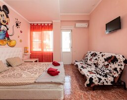Трехместный стандартный номер с балконом