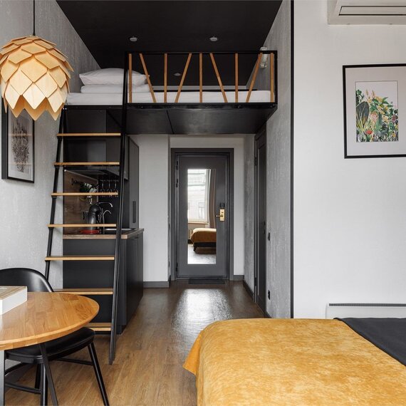 Улучшенный номер-студио с видом на Невский проспект DBL+SINGLE. Фото 6