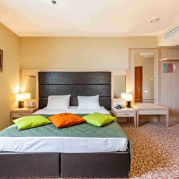 Улучшенный с двуспальной кроватью. Фото 3