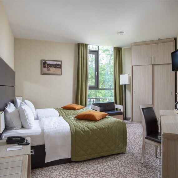 Улучшенный видовой с раздельными кроватями. Фото 1