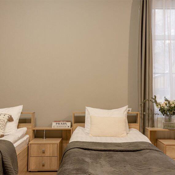 Трехместный номер с раздельными кроватями. Фото 14