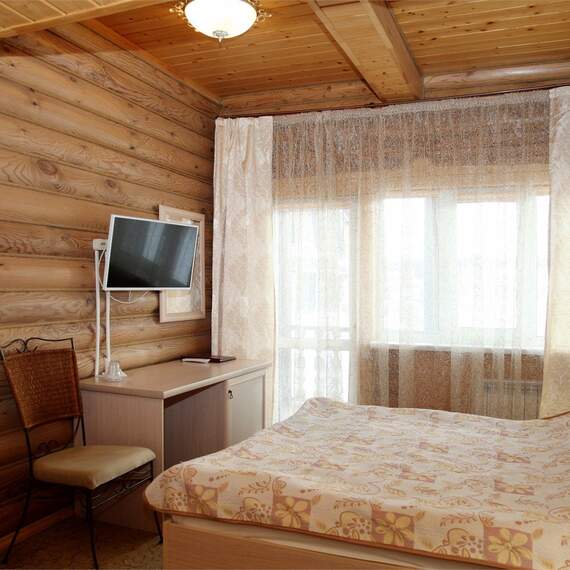 Двуспальный номер в Эко-Домике. Фото 10