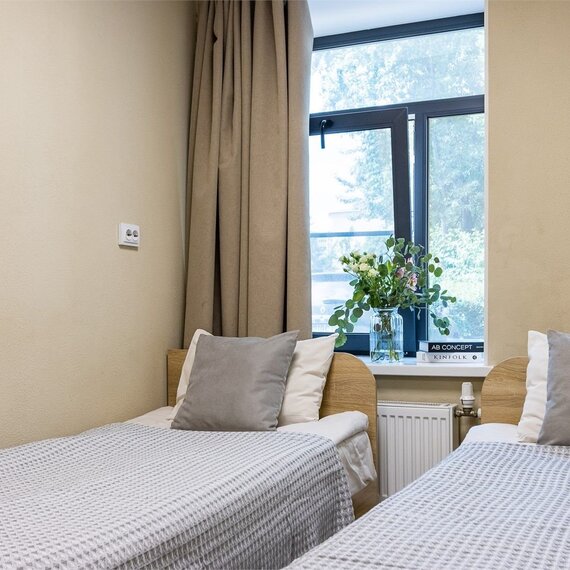 Стандартный номер с общей ванной комнатой. Фото 4