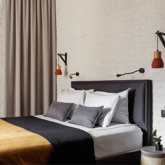 Улучшенный номер студио с видом во двор. Фото 2