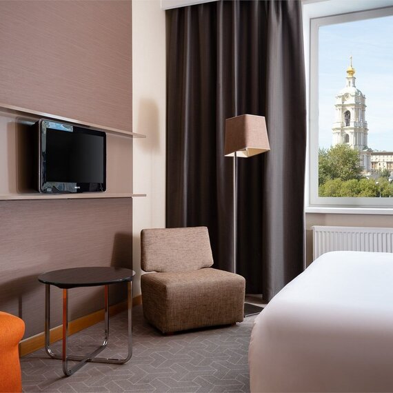 Стандартный номер с кроватью размера 