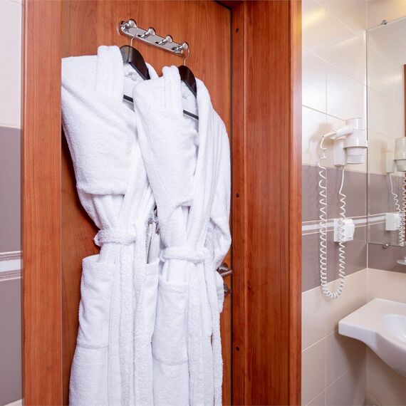 Улучшенный с двуспальной кроватью. Фото 5