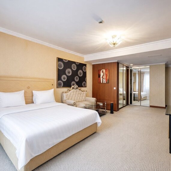 Делюкс (Доп. корпус). Фото 1