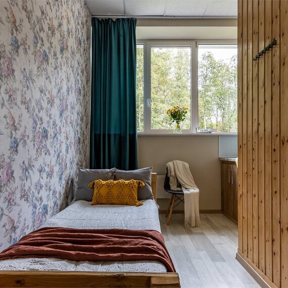 Одноместный номер Стандарт с общей ванной комнатой. Фото 1