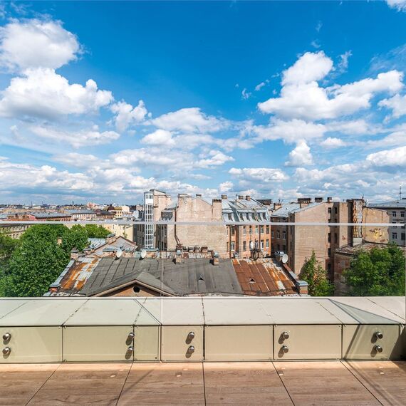 Люкс с террасой (двухкомнатный номер). Фото 13