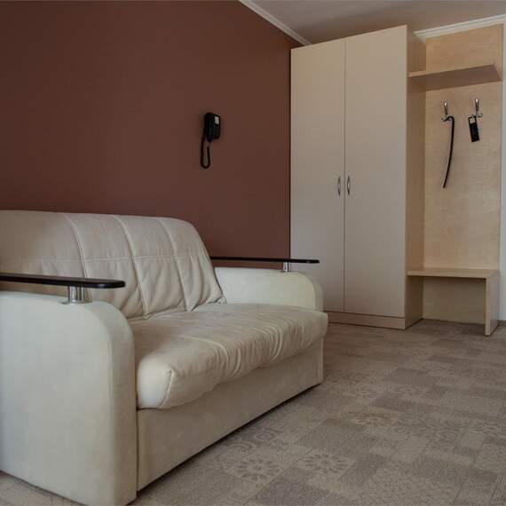 Двухкомнатный стандарт с кроватью King Size. Фото 4