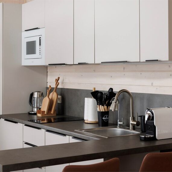 Одноэтажный коттедж с дровяным камином и личной зоной BBQ. Фото 6