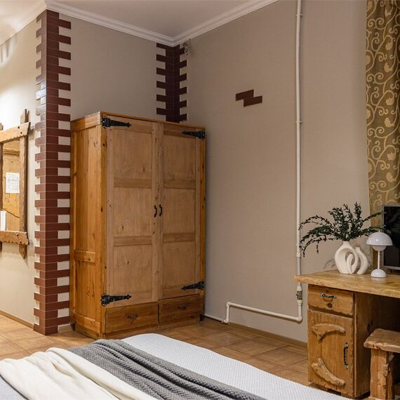 Улучшенный номер с 1 кроватью. Фото 12