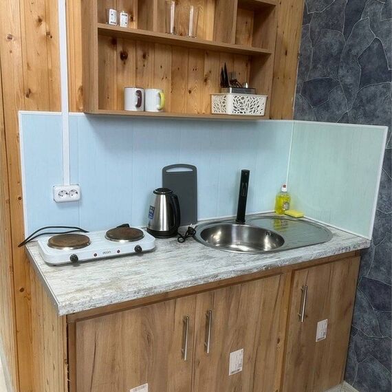 Стандартный номер с общей ванной комнатой. Фото 4