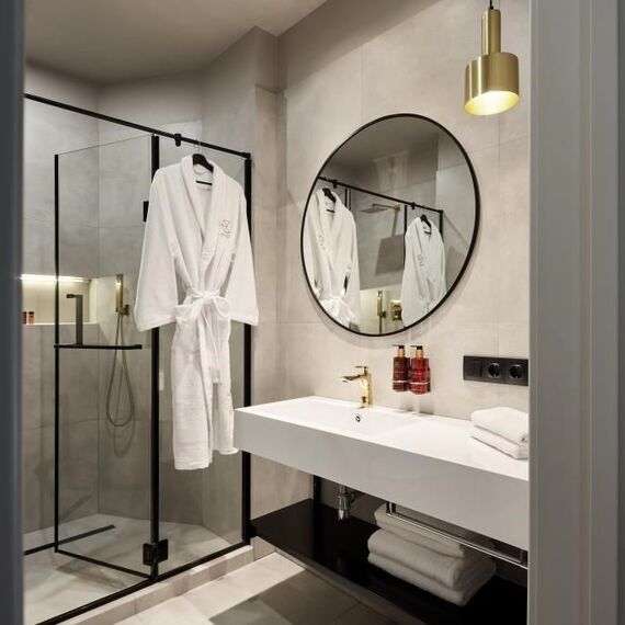 Люкс с видом на город. Фото 6