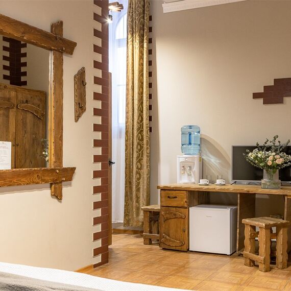 Улучшенный номер с балконом. Фото 8