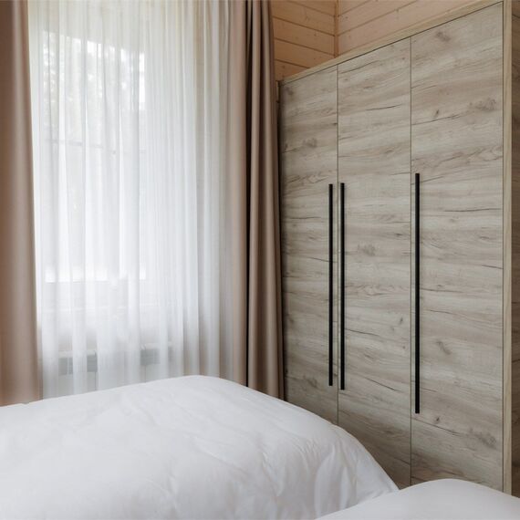 Одноэтажный коттедж с дровяным камином и личной зоной BBQ. Фото 7