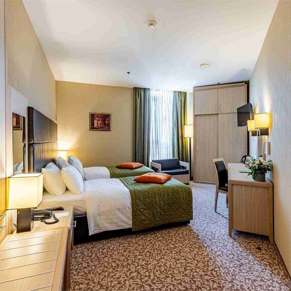 Улучшенный с раздельными кроватями. Фото 1