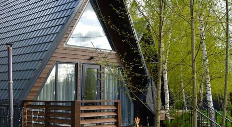 Дизайнерский дом A-frame в глэмпинге На краю света - Фото 1