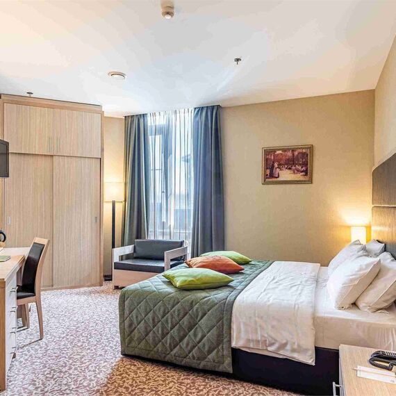 Улучшенный с двуспальной кроватью. Фото 1