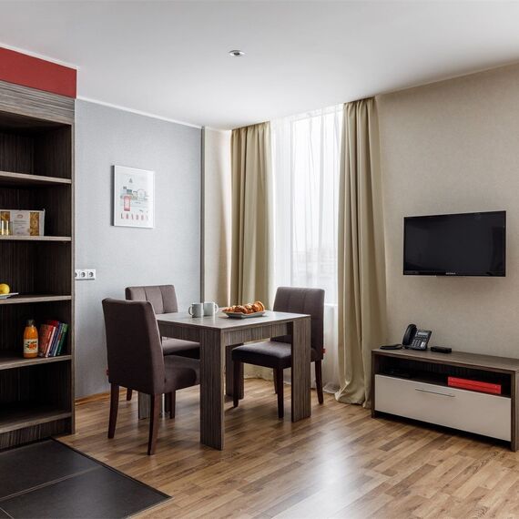 Семейный Люкс 2-х комнатный (2 двуспальные кровати-трансформеры). Фото 7