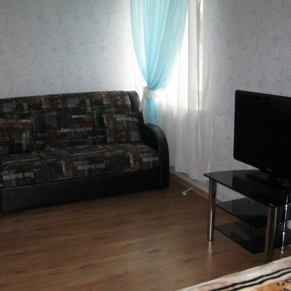 Стандартный двухместный номер с двуспальной кроватью. Фото 1