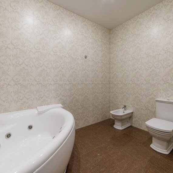 Аристократ VIP* двухкомнатный с выходом к бассейну. Фото 5