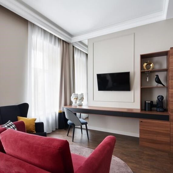 Люкс с видом на город. Фото 8