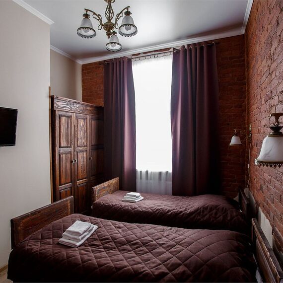 Стандартный номер с 2 кроватями. Фото 1