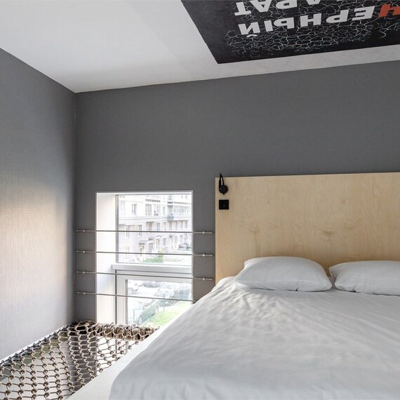 Дизайнерские двухуровневые апартаменты