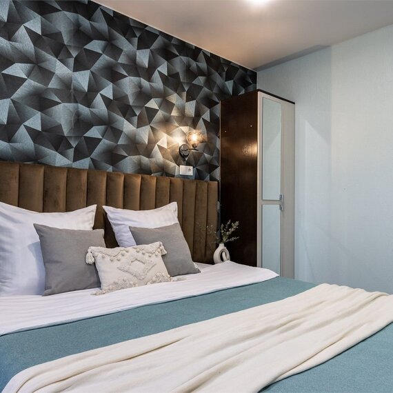 Улучшенный номер с 1 кроватью. Фото 4