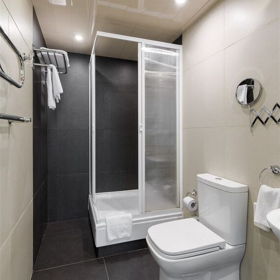 Семейный Люкс 2-х комнатный (2 двуспальные кровати-трансформеры). Фото 12