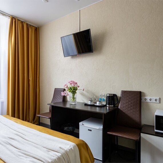 Улучшенный номер с 1 кроватью. Фото 5